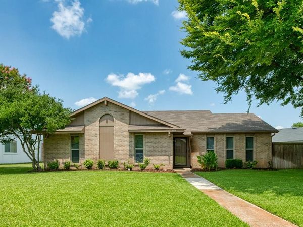 3013 Queens Way , Plano, TX 75074