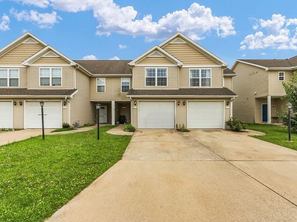 3413 Stoneway Court, Champaign, IL 61822