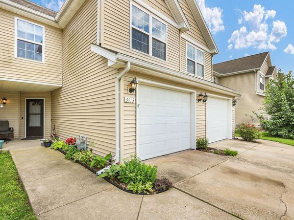 3413 Stoneway Court, Champaign, IL 61822