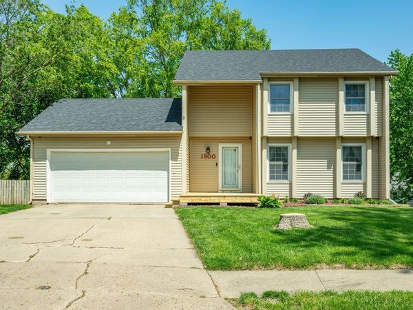 1900 Juniper Court, Des Moines, IA 50320