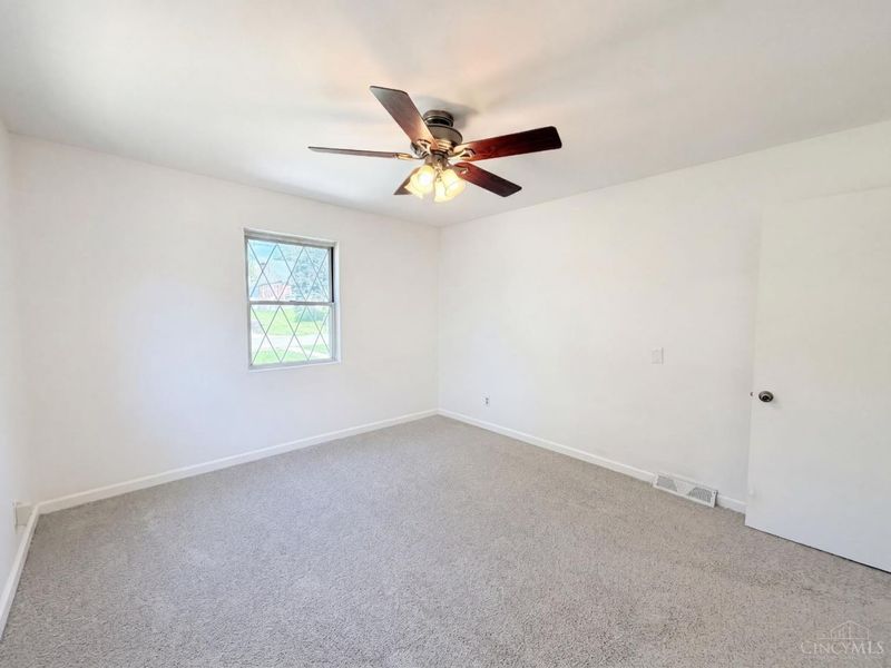 5476 Edalbert Drive, Green Township, OH 45239 Photo 13