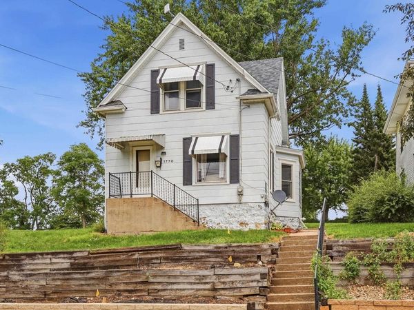 1770 Wood Street, Dubuque, IA 52001