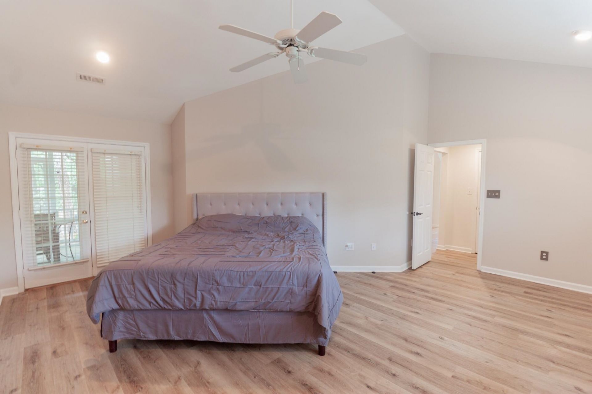 1813 Windmere Way Photo 13