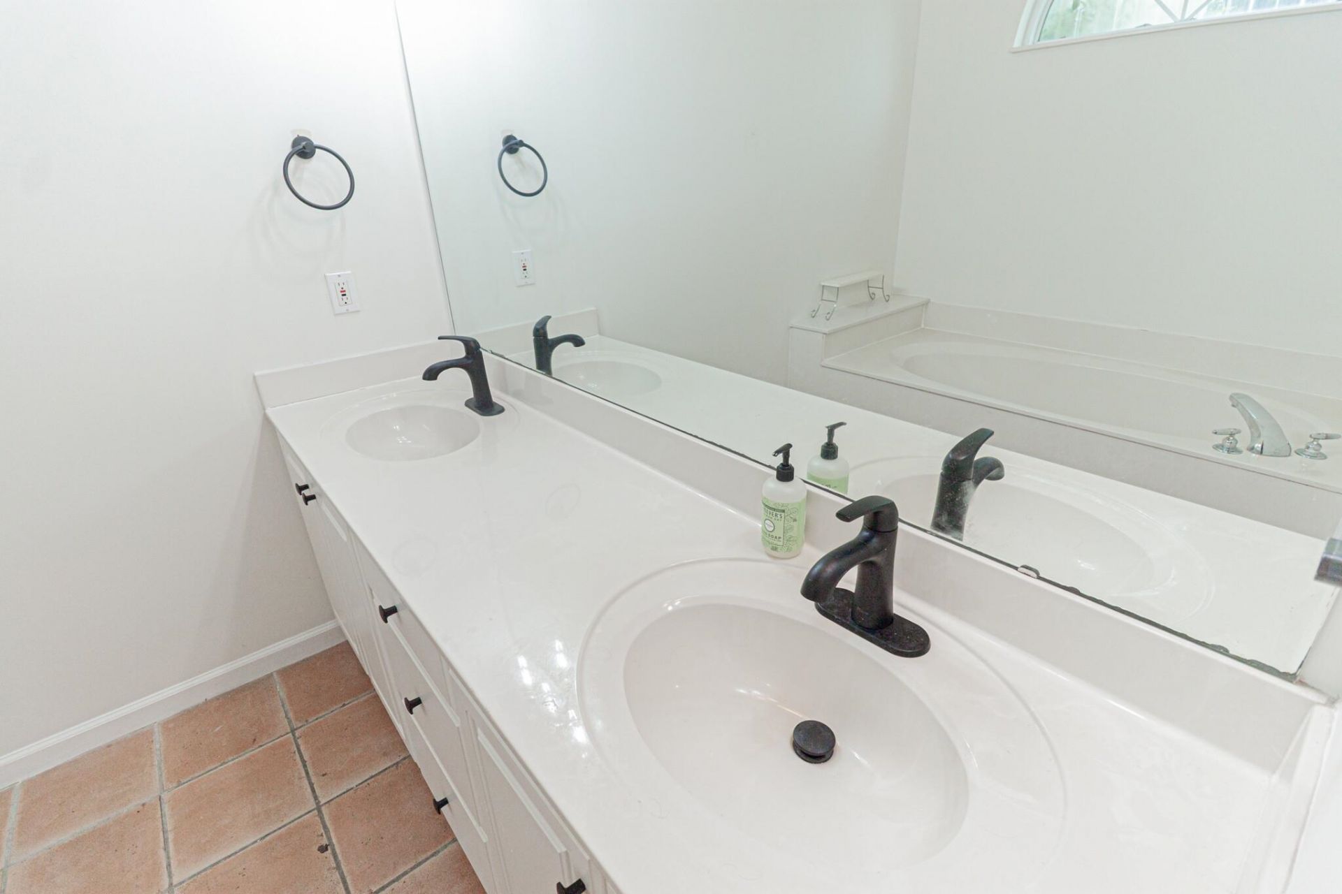 1813 Windmere Way Photo 16