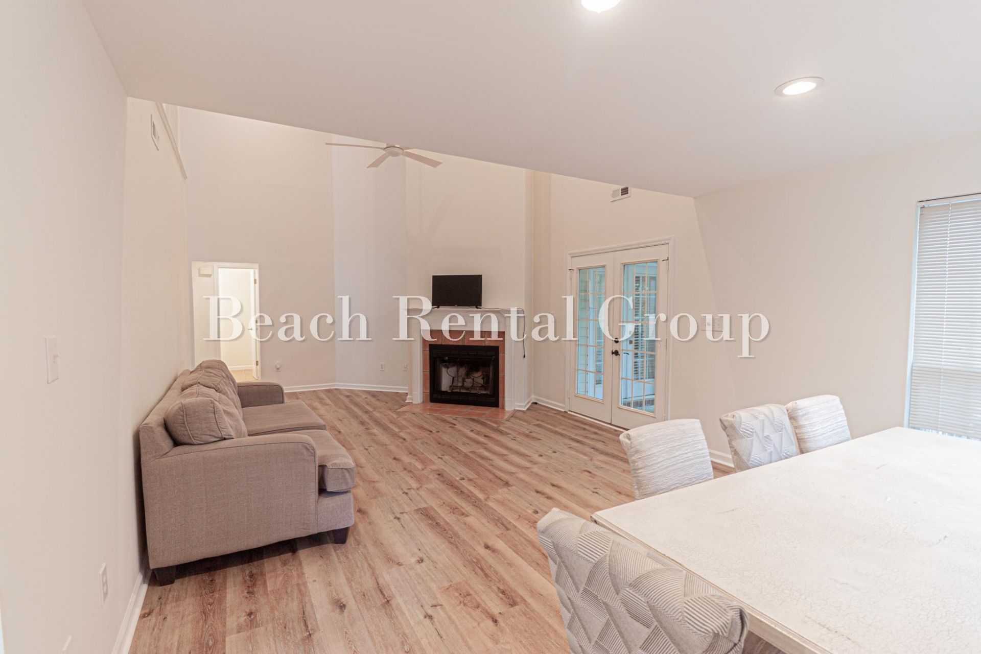 1813 Windmere Way  Photo 8