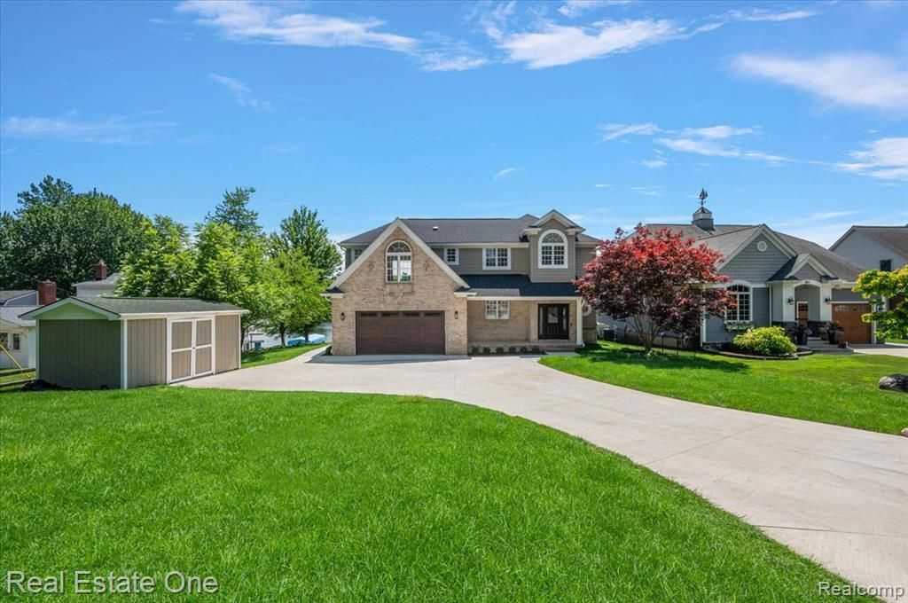 847 Fairview Street, Lake Orion Vlg, MI 48362 Main Photo