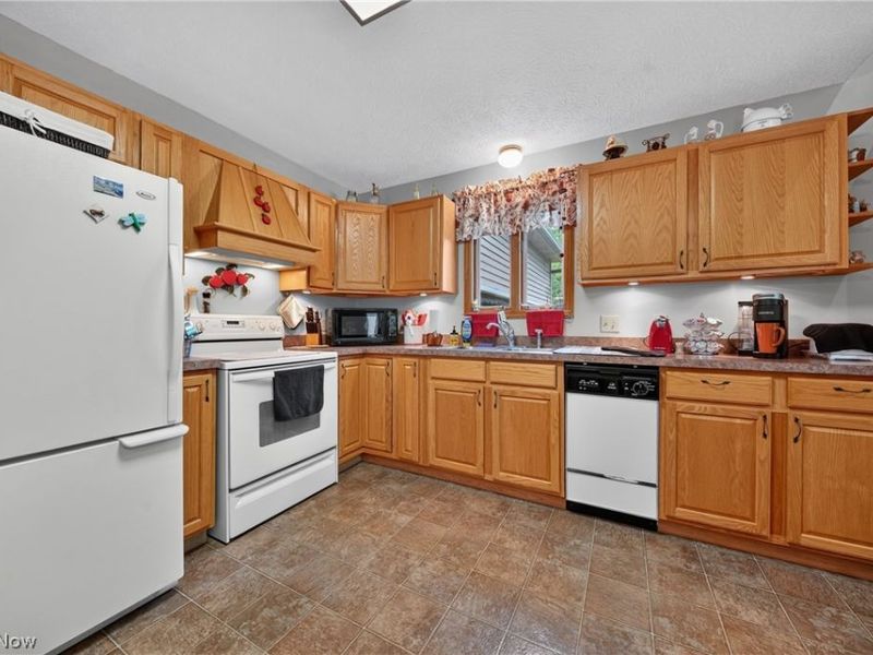 2770 Sylvia Avenue, Jefferson, OH 44047 Photo 8