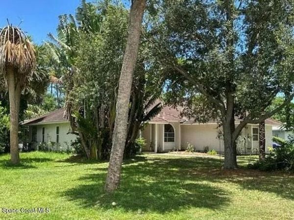 3405 Bent Pine Drive , Fort Pierce, FL 34951