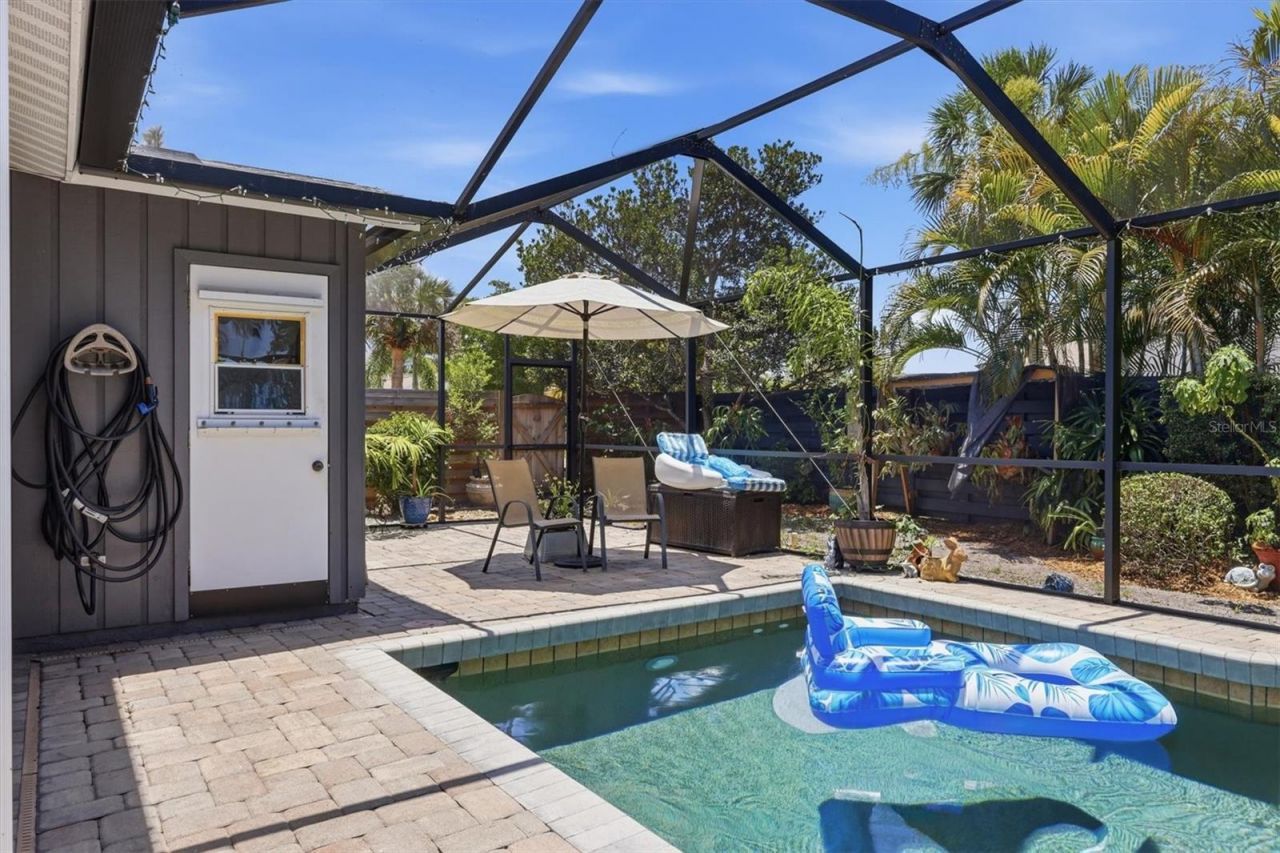 3828 Easton Street, Sarasota, FL 34238 Photo