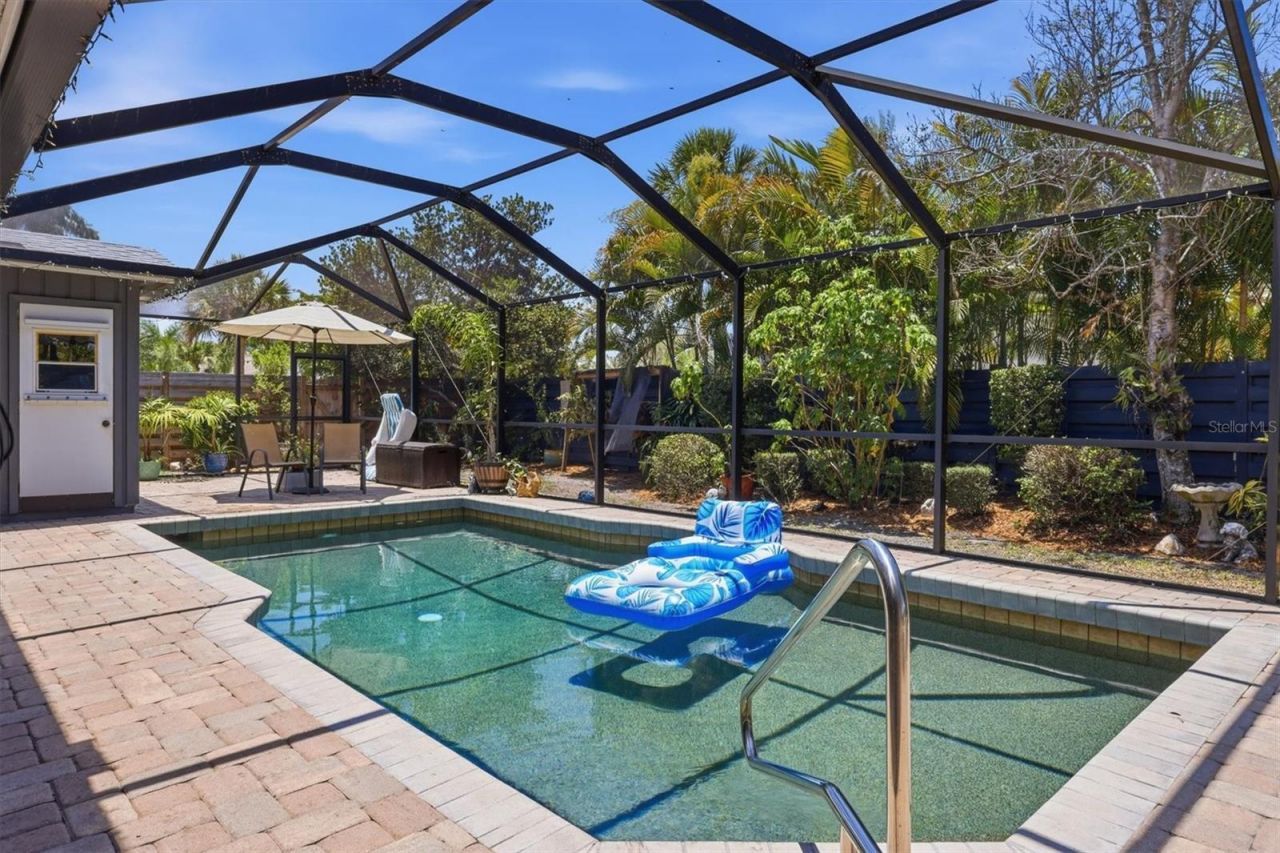 3828 Easton Street, Sarasota, FL 34238 Photo