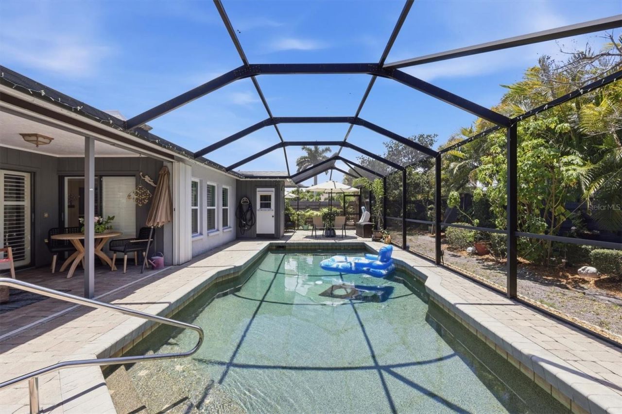 3828 Easton Street, Sarasota, FL 34238 Photo