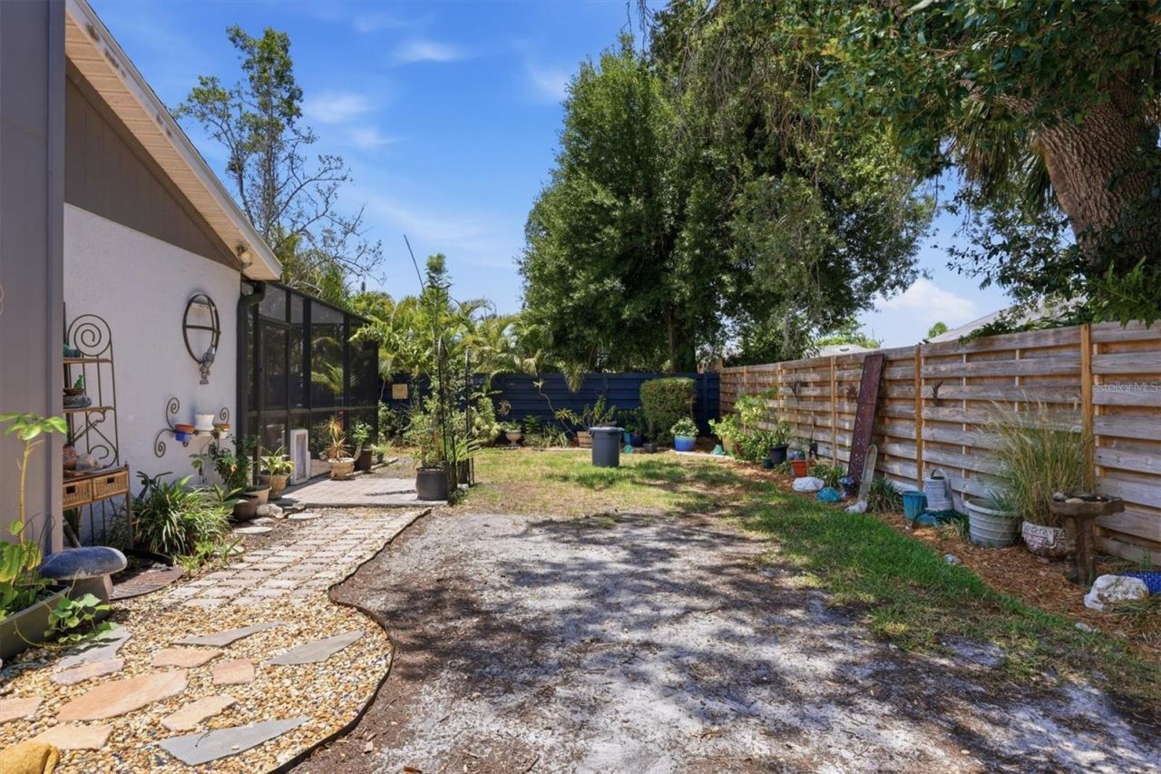 3828 Easton Street, Sarasota, FL 34238 Photo