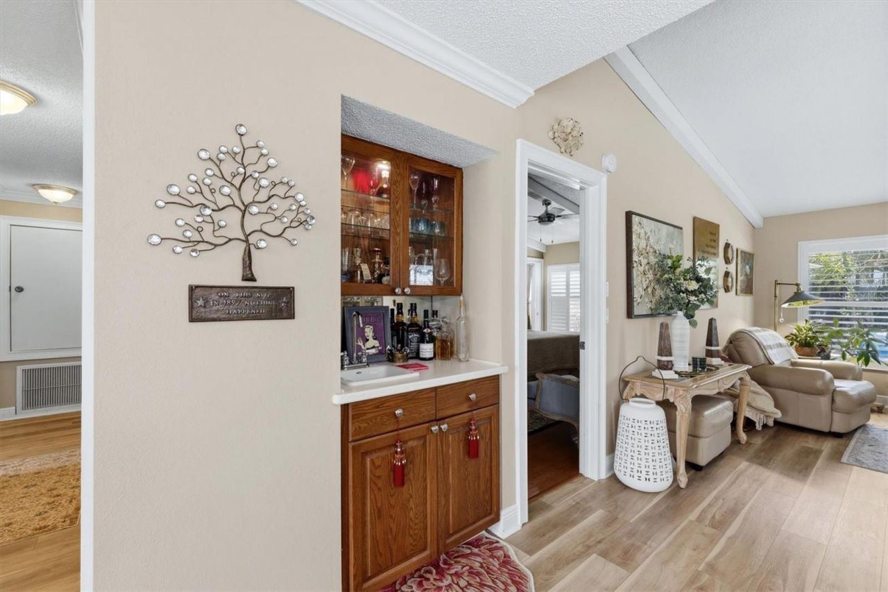 3828 Easton Street, Sarasota, FL 34238 Photo