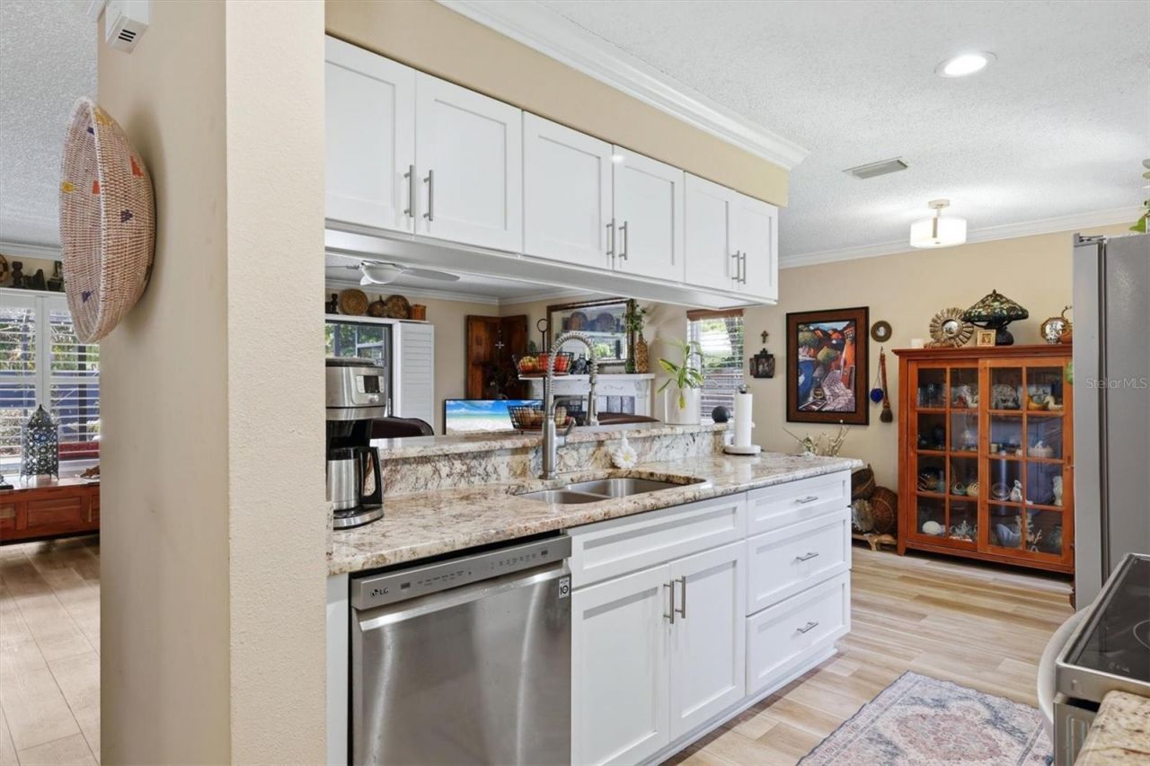 3828 Easton Street, Sarasota, FL 34238 Photo