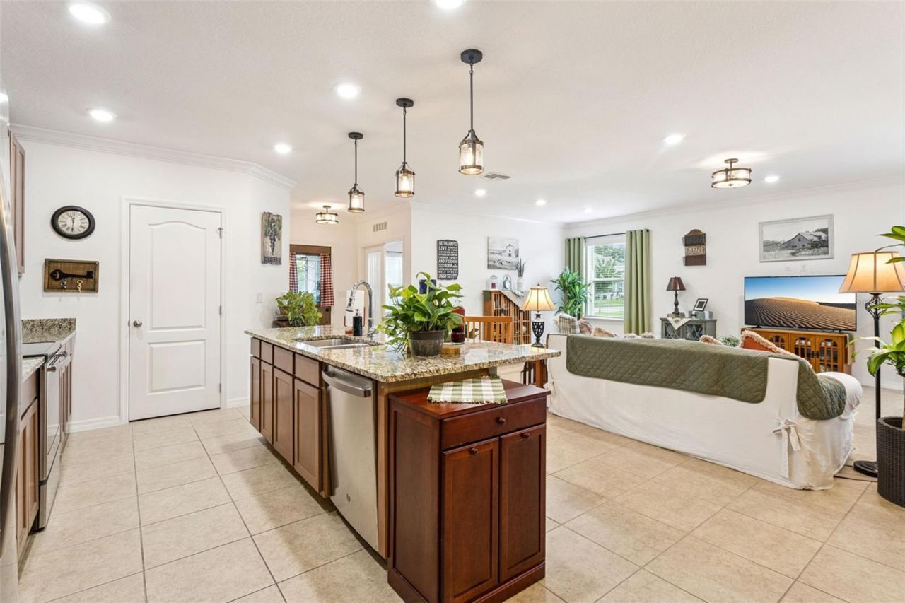 1681 Marsh Pointe Drive, Clermont, FL 34711 Photo