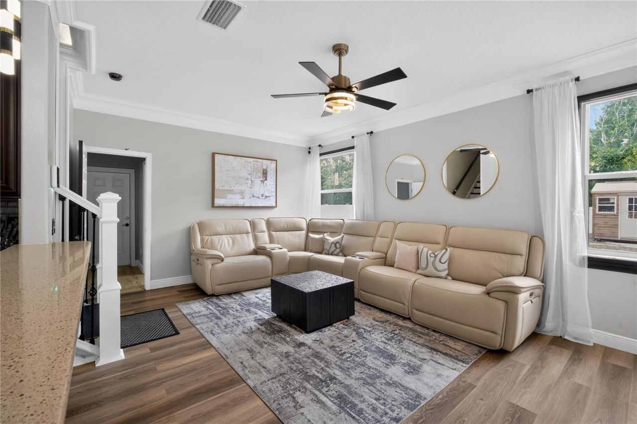12209 Citrus Leaf Drive , Gibsonton, FL 33534 Photo