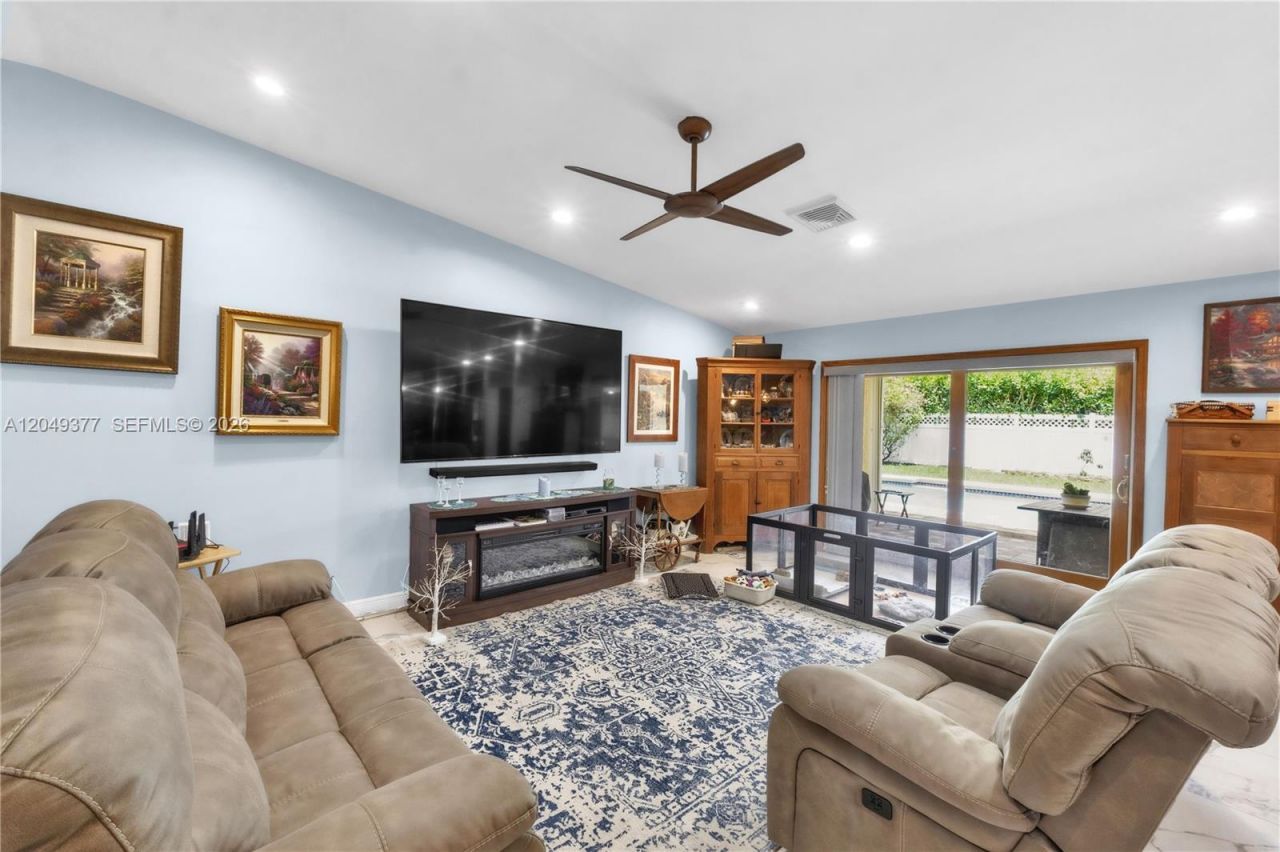8177 NW 1st St, Coral Springs, FL 33071 Photo