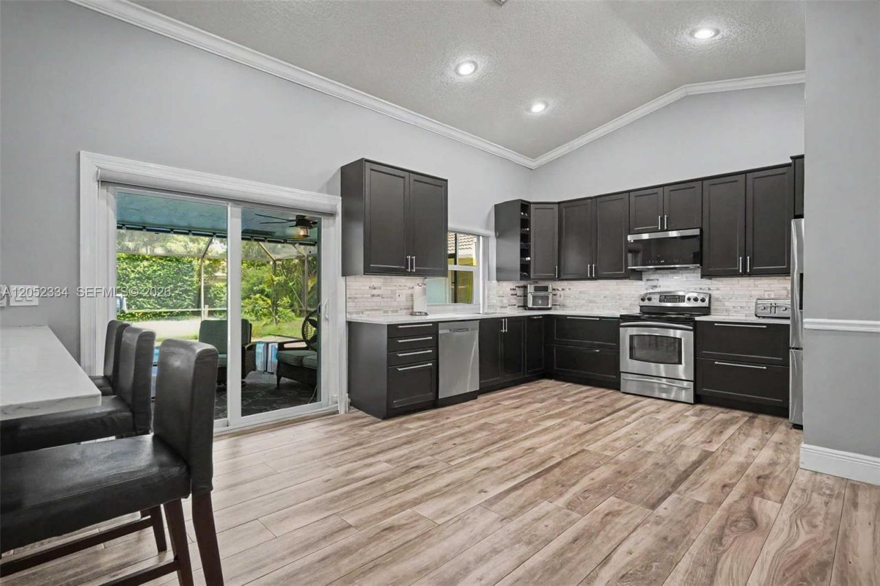 5085 NW 96th Way, Coral Springs, FL 33076 Photo