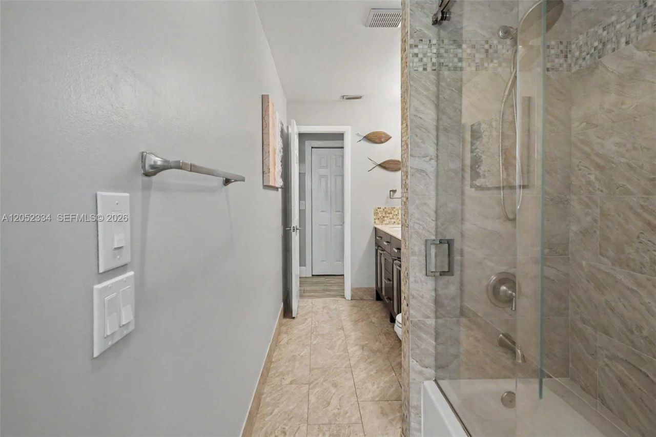 5085 NW 96th Way, Coral Springs, FL 33076 Photo