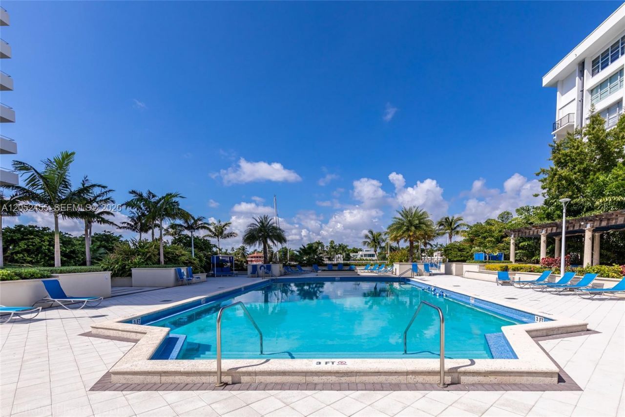 5600 Collins Ave , Unit 16B, Miami Beach, FL 33140 Photo