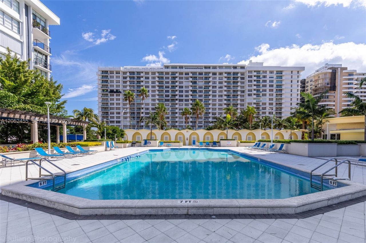 5600 Collins Ave , Unit 16B, Miami Beach, FL 33140 Photo
