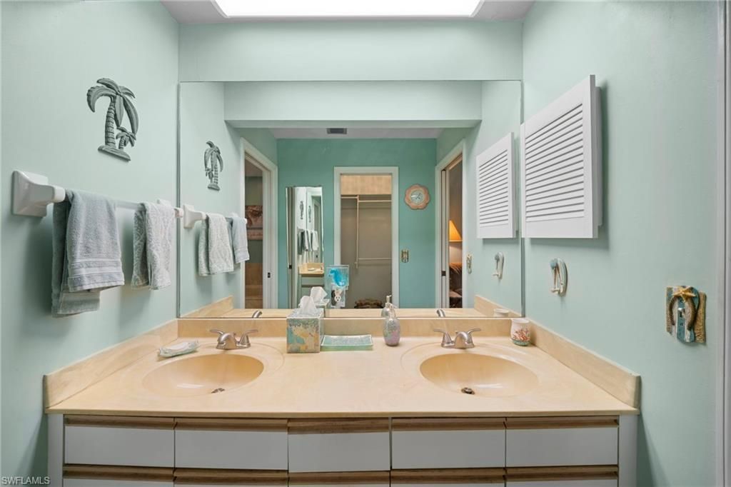 758 Eagle Creek Dr , Unit 202, Naples, FL 34113 Photo