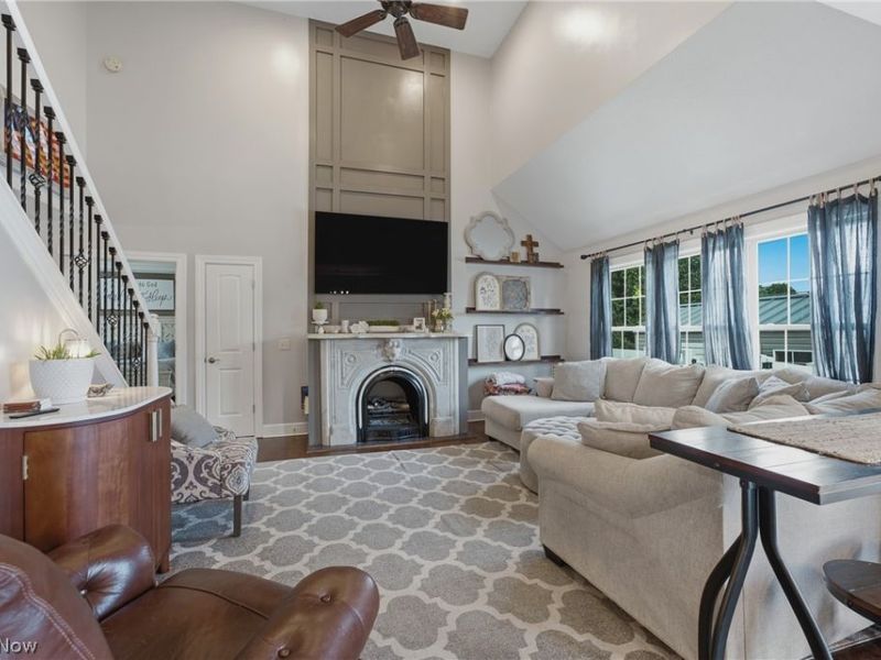 5852 Sky Ridge Avenue NE, Louisville, OH 44641 Photo 10