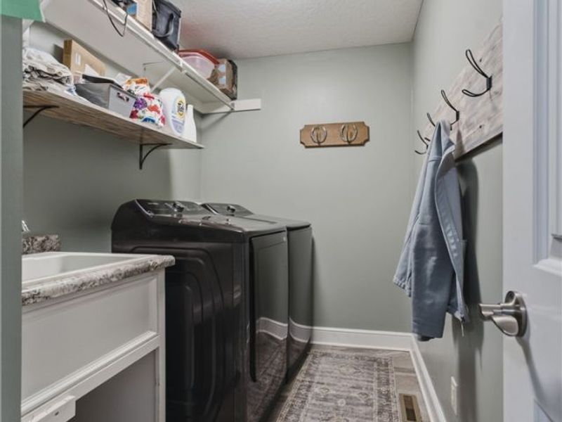 5852 Sky Ridge Avenue NE, Louisville, OH 44641 Photo 20