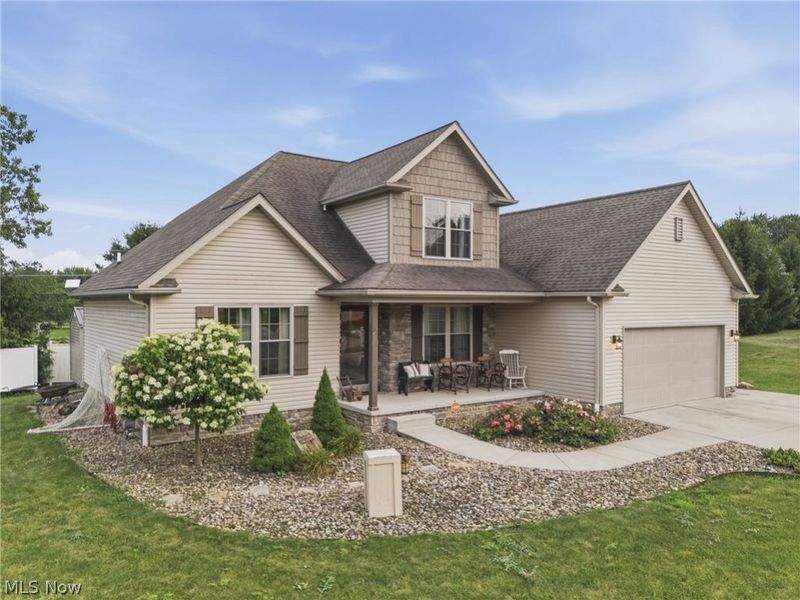 5852 Sky Ridge Avenue NE, Louisville, OH 44641 Photo 3