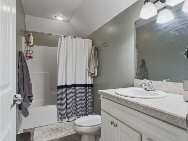 5852 Sky Ridge Avenue NE, Louisville, OH 44641 Photo 32