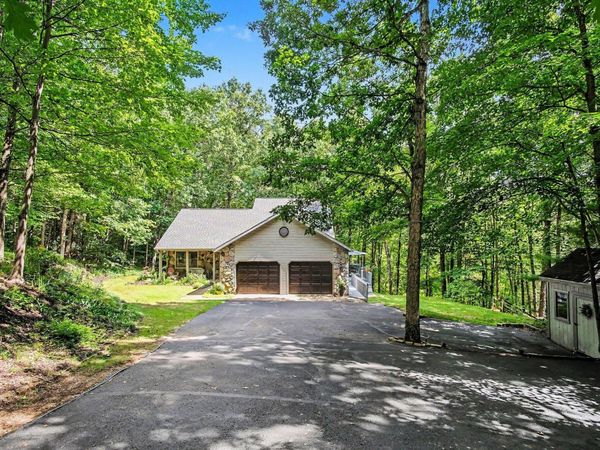 11793 W Baker Road, Greenville, MI 48838