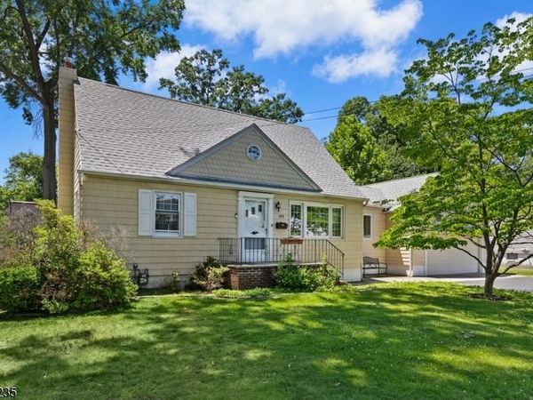 329 Maplewood Ave, Kenilworth, NJ 07033