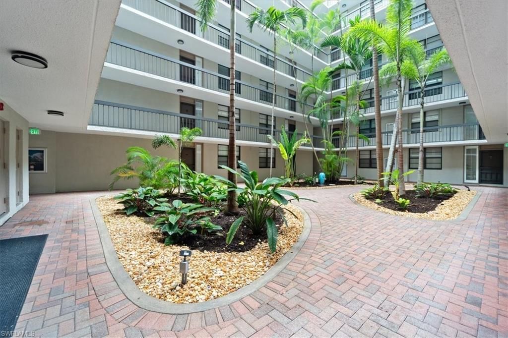 601 Seaview Ct , Unit C103, Marco Island, FL 34145 Photo