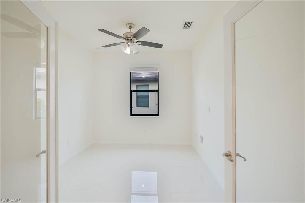 9215 Shadow Oak Ln, Naples, FL 34120 Photo