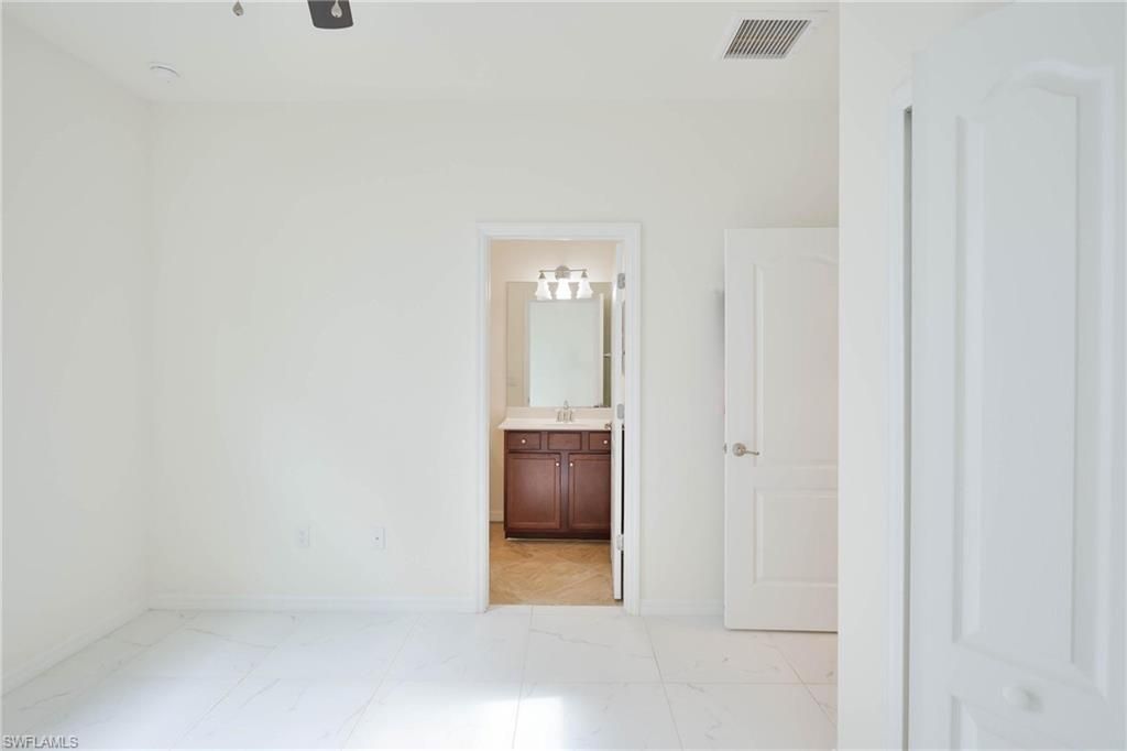 9215 Shadow Oak Ln, Naples, FL 34120 Photo