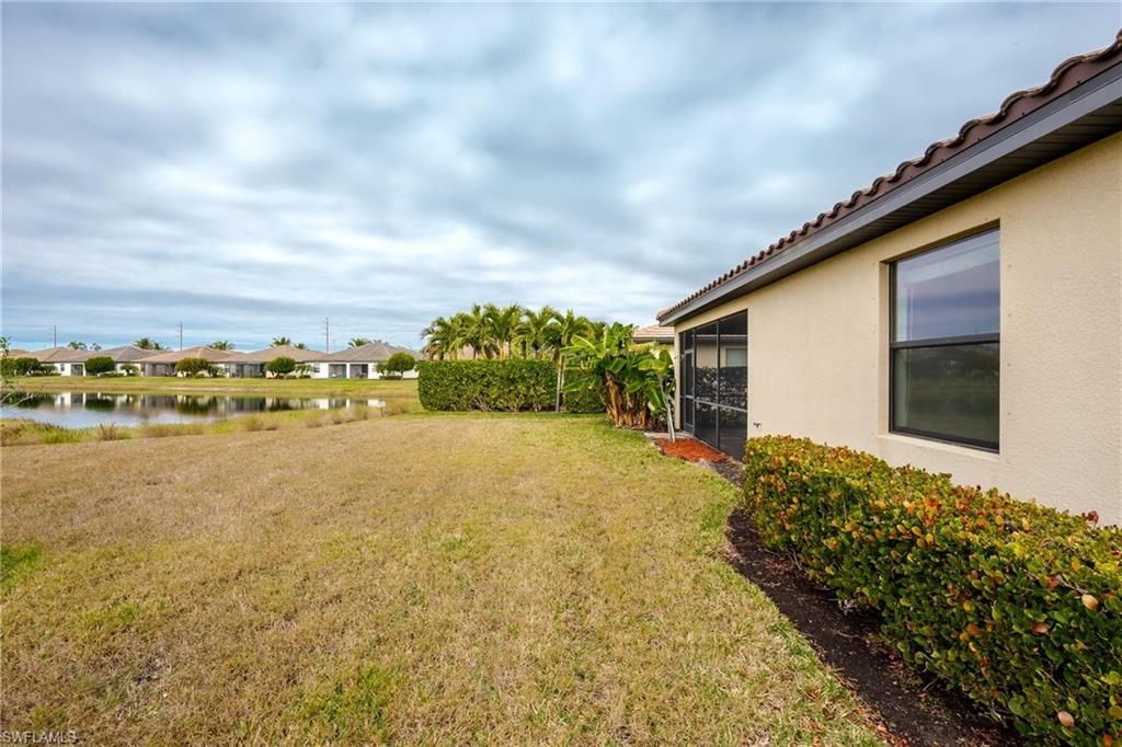 9215 Shadow Oak Ln, Naples, FL 34120 Photo