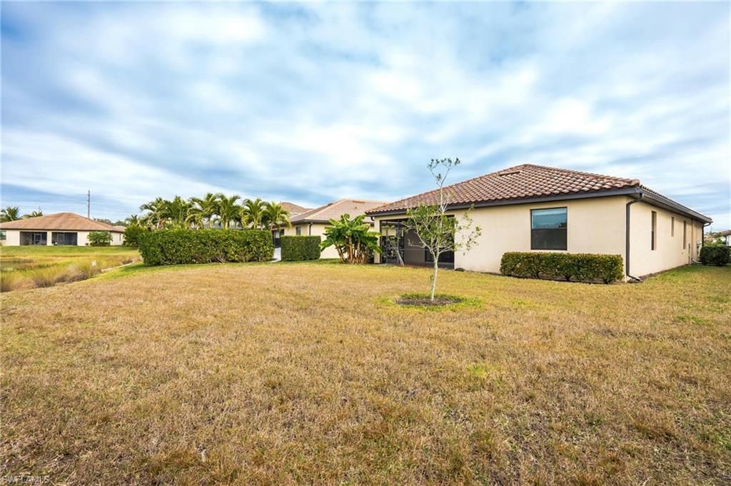 9215 Shadow Oak Ln, Naples, FL 34120 Photo