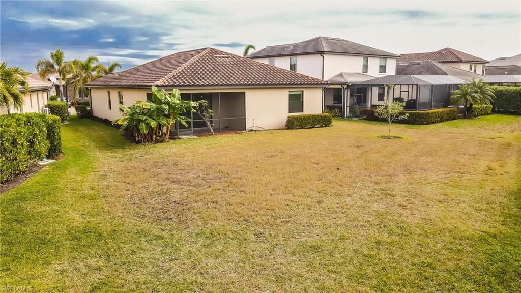 9215 Shadow Oak Ln, Naples, FL 34120 Photo