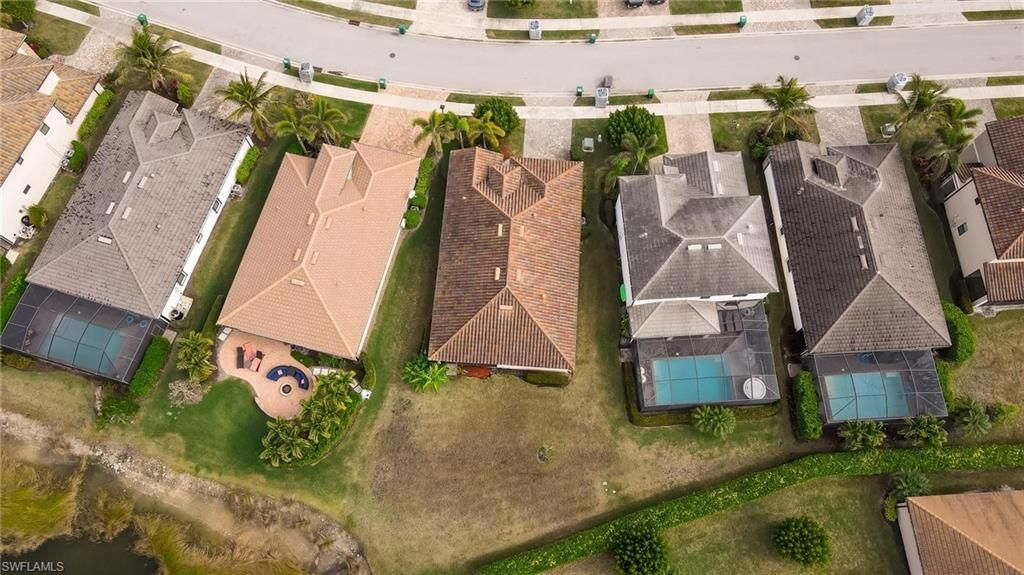 9215 Shadow Oak Ln, Naples, FL 34120 Photo