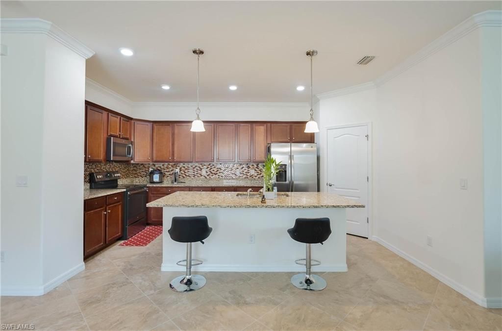 9215 Shadow Oak Ln, Naples, FL 34120 Photo