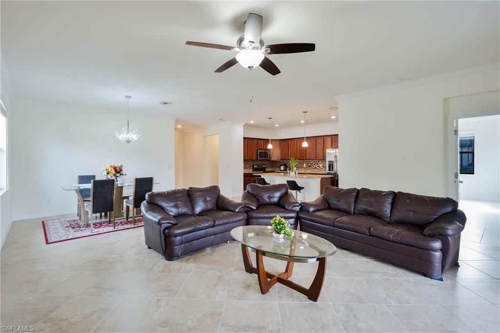 9215 Shadow Oak Ln, Naples, FL 34120 Photo