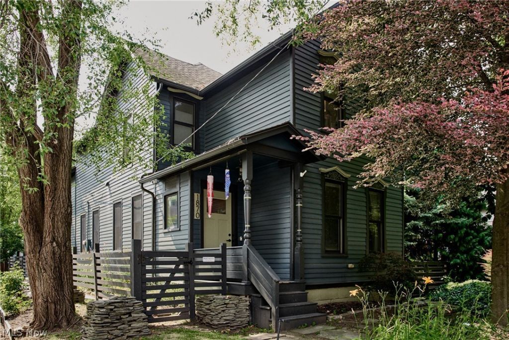 1870 W 44th Street, Cleveland, OH 44113 Main Photo