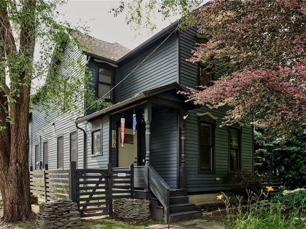 1870 W 44th Street, Cleveland, OH 44113