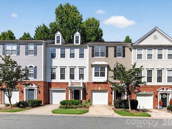 3054 Castleberry Court , Charlotte, NC 28209