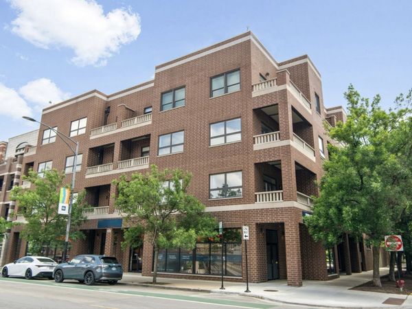1952 W Cuyler Avenue , Unit 404, Chicago, IL 60613