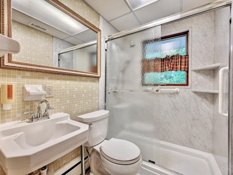 1741 Bloomingdale Avenue, Cincinnati, OH 45230 Photo 12