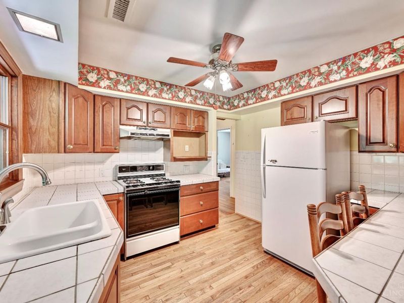 1741 Bloomingdale Avenue, Cincinnati, OH 45230 Photo 5