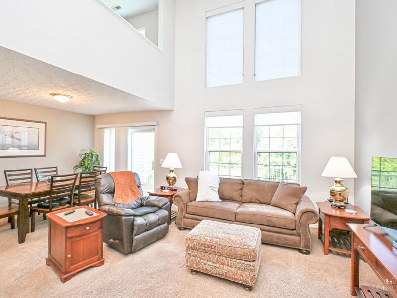 5795 Heights Court, Green Township, OH 45247 Photo 4