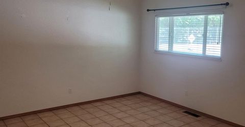 1677 Poplar St, Oakdale, CA 95361 Photo