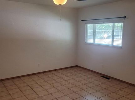 1677 Poplar St, Oakdale, CA 95361 Photo